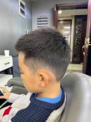 -藤野造型烫发染发