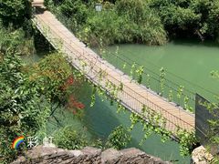 -高荡千年布依古寨旅游景区