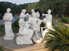 -华西龙希大酒店旅游观光区