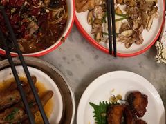 -浅深(世茂滨江精品店)