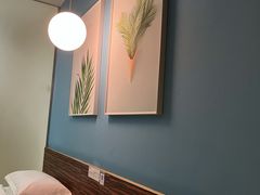 -卡罗酒店(东门晒布地铁站店)