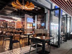 -BOURBON 玻本美式餐厅酒吧(虹桥新天地店)