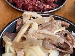 -小志家.鲜牦牛肉牛杂火锅野生菌汤锅