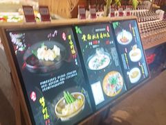 -头上红煨盐鸡·非遗院子餐厅
