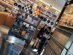 -黑胶星球(华发中城商都店)