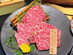 -山川小町·极番烧肉(新地假日广场店)