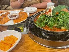 -喇喇排骨火锅·传统韩式脊骨汤(望京西园总店)