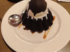 驰名巧克力熔岩蛋糕-Chili's Cafe&Bar奇利斯(滨江店)