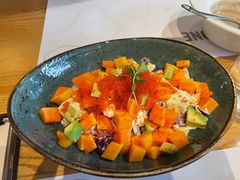 木瓜蟹籽牛油果沙拉-原石牛扒·约会餐厅(龙城万科里店)
