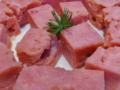 自制午餐肉-手选潮汕鲜活牛肉火锅(二七广场店)