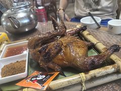 特色小烤鸡-傣泐金湾餐厅