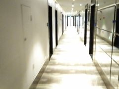 -桔子酒店(深圳东门湖贝地铁站店)