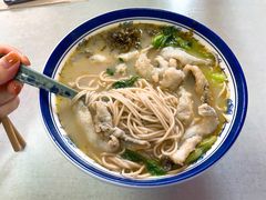 招牌黄鱼面-明呈黄鱼面馆(斜土路店)