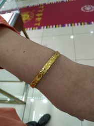 -六福珠寶(百联南方购物中心店)