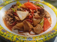 新疆大盘鸡-新疆红柳花餐厅(新洲店)
