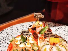 挪威派对甜甜圈寿司-鸟山鸣·日料食堂(王府井店)