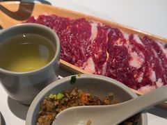 -左庭右院鲜牛肉火锅(金山万达店)
