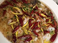 老坛酸菜鲈鱼-江渔儿酸菜鱼(东厦一百店)