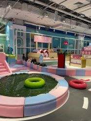 -利奥梦幻主题乐园(爱琴海购物公园店)