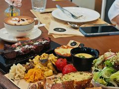 -Mark&Mars Restaurant