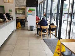 用餐区-老乡鸡(武汉中南梅苑小区地铁站店)