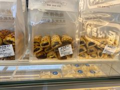 -鲍师傅糕点(大沽南路店)