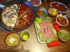 -萍姐火锅·公路夜市(武汉首店)