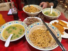-金杨拉面王小吃面馆·牛三宝面·红烧牛肉粉