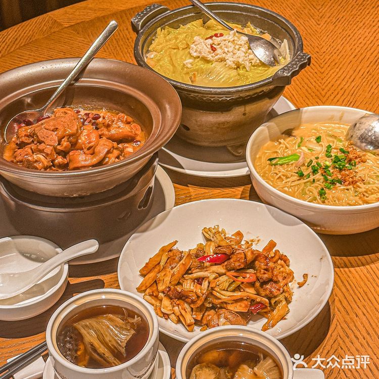 来厦门一定要吃一次福建名菜佛跳墙啊！