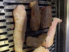 -臻牛烤肉