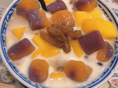 -广信牛奶甜品世家(台东店)