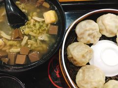 -百年尹氏汤包(环球美食荟店)