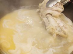 -鲜入围煮花胶鸡海鲜火锅