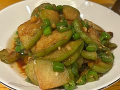 尖椒炒青茄-爱碗亭·鲜炒湖南菜(壹城中心店)