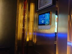 -温莎KTV(珠江路店)
