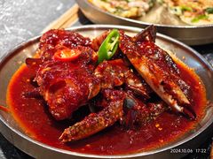 -草家酱蟹炭火烤肉店(珲春南路二店)