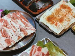 -围炉肉舍丹东海鲜烤肉·烤活鳗(步行街店)