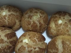 香草冰淇淋泡芙-麦斯晨菲老香港蛋糕(东街店)