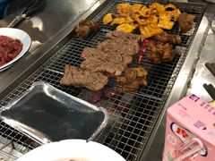 -马路牙子烧烤音乐酒馆(望京店)
