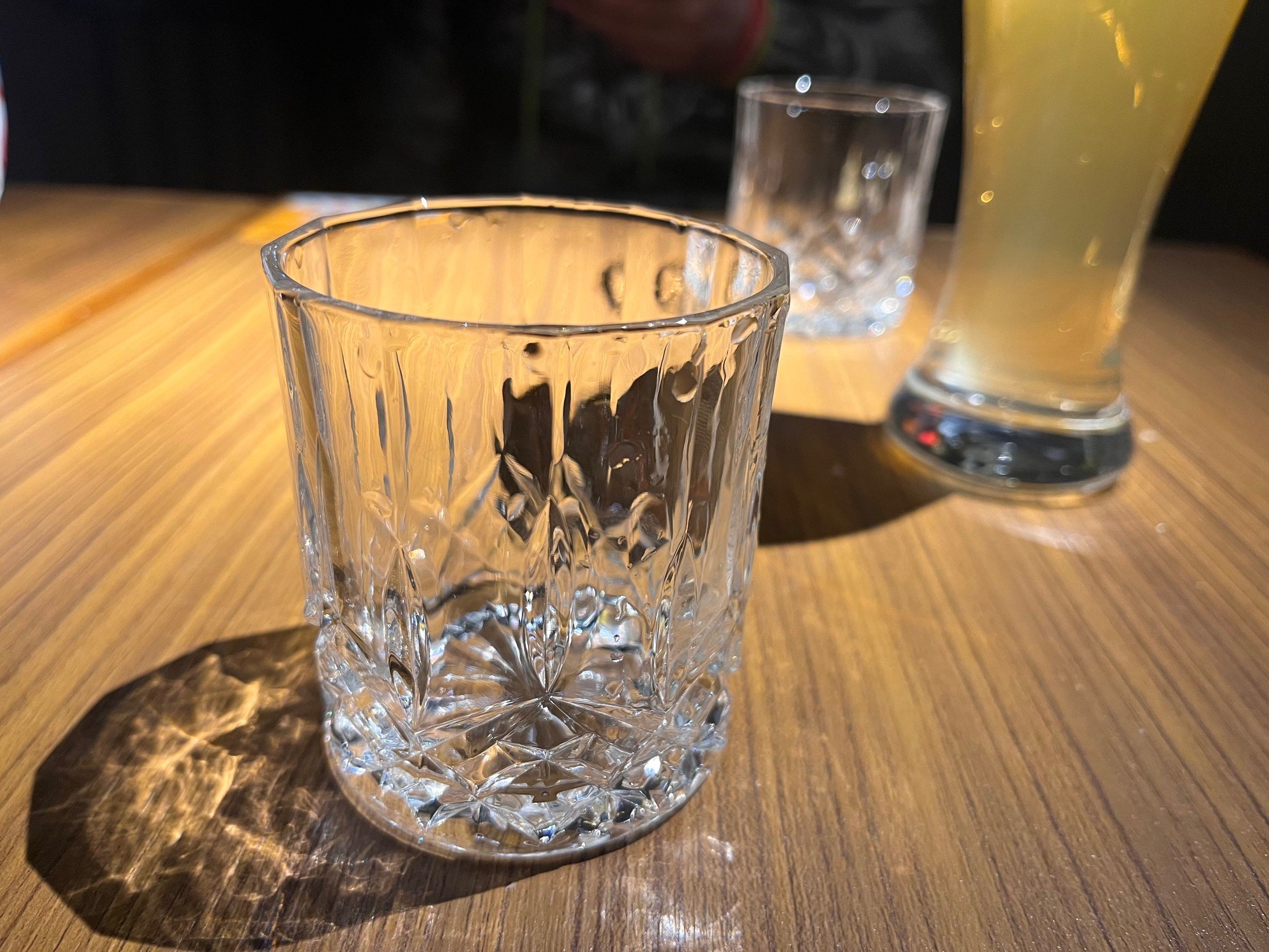 晚安曲～酒杯与夜色