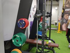 器械区-征成健身连锁私教工作室(九公里店)