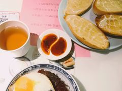 -新大咀港式茶餐厅(宝山万达店)