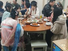-胡子饮食店