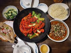 -聚汇三少·龙虾·中餐厅(莫邪路新天地店)