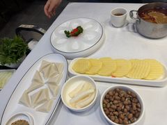 -德天肥牛海鲜火锅(龙吟坊店)