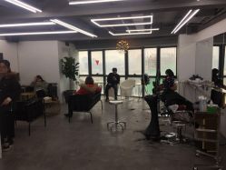 -宫铭烫发染发接发店