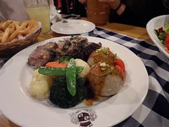 -皇冠自酿啤酒坊(中国红街5号楼店)