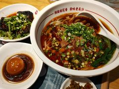 -呷佬·长沙手工米粉(金沙江路店)