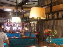 -领鲜活海鲜榴莲自助火锅(东门店)