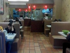 卡座-牛吃草牛肉面(甬港南路店)